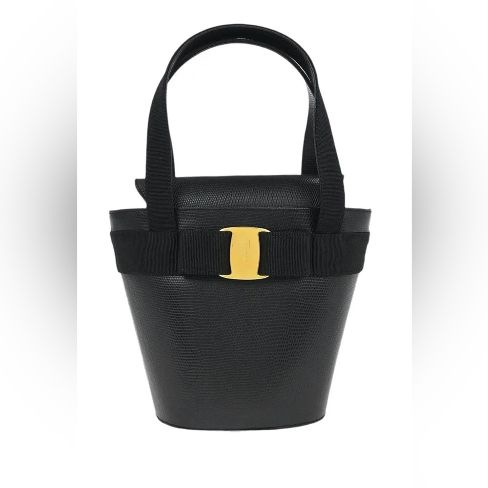 SALVATORE FERRAGAMO Vara Lizard
Bow Mini Bucket Bag